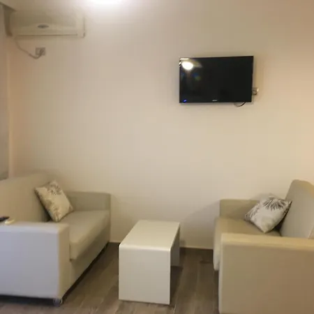 Mraen Durres 3* Polisi i Vogel